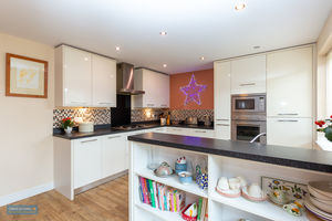 Kitchen- click for photo gallery